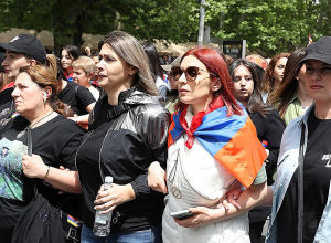 Կանանց երթ՝ Երևանում, հավաք՝ Վանաձորում. ընդդիմության ակցիաները՝ ուղիղ