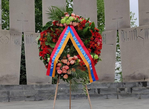 Սերժ Սարգսյանի անունից այսօր առավոտյան ծաղկեպսակ է դրվել «Եռաբլուր» զինվորական պանթեոնում