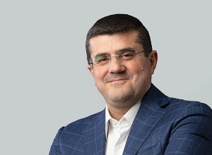 Арцах всегда должен быть армянским и неприступным: поздравительное послание Араика Арутюняна