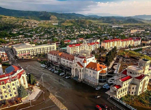 Ստեփանակերտի Վերածննդի հրապարակում տեղի ունեցած հրաձգության դեպքով ձեռնարկվում են քննչական գործողություններ. Արցախի դատախազություն