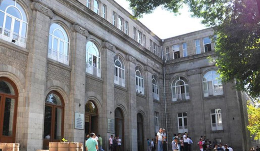 5988b724ad4e40a54d99025b-1502132183