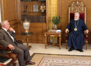 Արամ Ա-ն ընդունել է Լիբանանում ՌԴ և ՀՀ դեսպաններին