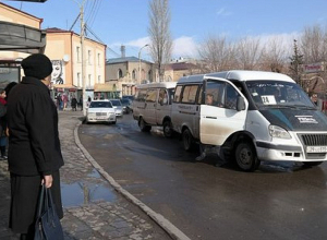 Ուղեվարձը կրկնակի թանկացել է. քաղաքացիները դիմում են ծայրահեղ միջոցների