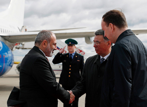 Премьер-министр прибыл с рабочим визитом в Москву