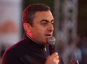 Вы это не переварите: Сагателян об обысках в квартирах товарищей