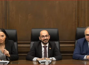 Կմասնակցի՞ ՔՊ-ն ընդդիմության նախաձեռնած արտահերթ նիստին