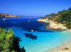 Կիպրոս մուտք գործող զբոսաշրջիկներն այլևս կարիք չեն ունենա ցույց տալ պատվաստման սերտիֆիկատ կամ ՊՇՌ թեստ