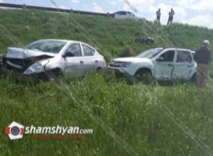 Գեղարքունիքում բախվել են ԱՄՆ քաղաքացու Renault Duster-ն ու ՌԴ քաղաքացու Nissan-ը. կա վիրավոր