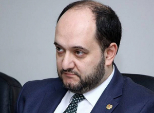 Интервью с руководителем аппарата премьер-министра Араиком Арутюняном