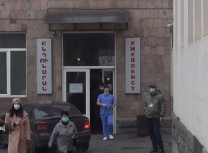 Многолюдная ссора закончилась поножовщиной: патрульные нашли подозреваемого