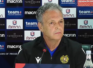 Խոակին Կապառոսը փոխում է մեկնարկային կազմը