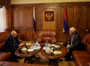 Президент посетил посольство РФ