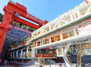 Վրաստանում թունելի կառուցման ժամանակ 10 մարդ թունավորվել է, մեկը` մահացել