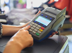 Հուլիսի 1-ից պարտավոր են ունենալ POS-տերմինալներ անկանխիկ վճարում ընդունելու համար