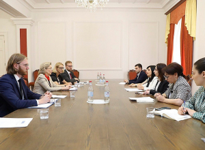 «Պատիվ ունեմ» խմբակցության անդամները ԱԺ-ում հանդիպել են ԵԱՀԿ ԽՎ նախագահի հետ