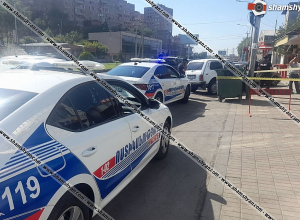 Բաբաջանյան փողոցում ամուսինը դանահակարել է կնոջն ու փախել․ Shamshyan.com