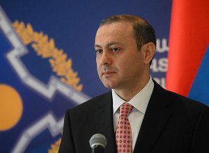 Армен Григорян подчеркнул на заседании Комитета Совета безопасности ОДКБ, что в трехсторонних заявлениях Армении, России и Азербайджана нет упоминания о коридор