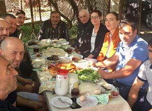 Ֆրանսիայի դեսպան Անն Լույոն ծանոթացել է Սյունիքի սահմանամերձ Արավուս գյուղի բնակիչների հետ