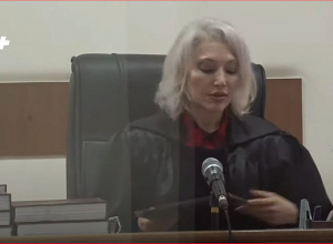 Суд наложил санкцию на адвоката Геворгяна