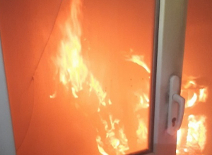 Էջմիածնի մեթերային խանութներից մեկում հրդեհ է բռնկվել