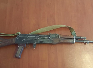 «Կալաշնիկովի» ինքնաձիգների կամավոր հանձնման դեպքեր Սյունիքի մարզային վարչության բաժիններում