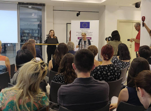 Մեդիա կառավարման առցանց դպրոցի շնորհանդեսին ԵՄ դեսպանը հիշեց՝ իրեն էլ են թիրախավորել