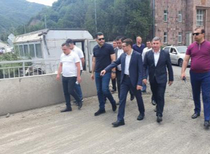 Համբարձում Մաթևոսյանը և Գնել Սանոսյանն այցելել են Լոռու մարզ, հետևել շինաշխատանքների ընթացքին