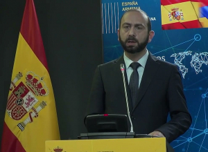 Мы говорили с министром иностранных дел Испании об армянских военнопленных, находящихся в настоящее время в Азербайджане: Мирзоян