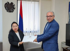 Լաոսի դեսպանն իր հավատարմագրերի պատճենն է հանձնել ՀՀ ԱԳ նախարարի տեղակալին