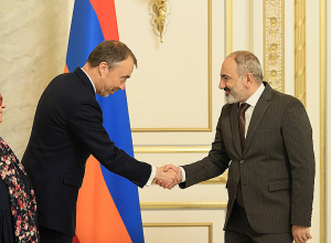 Премьер-министр Пашинян принял спецпредставителя ЕС: о чём они говорили?