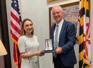 Դեսպան Մակունցն ամերիկացի օրենսդիրներին է փոխանցել «Մխիթար Գոշ» պետական պարգևը