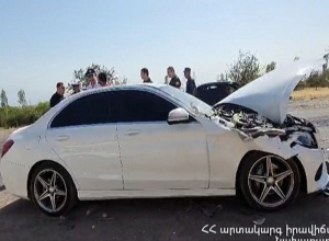 Ջրվեժ-Աբովյան ավտոճանապարհին՝ «Ծիրանի» ռեստորանի մոտակայքում, բախվել են 3 մեքենա․ կա զոհ