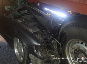 Շիրակի փողոցում բախվել են «Mercedes» մակնիշի բեռնատարը և «Mercedes» մարդատարը․ կա արգելափակված քաղաքացի