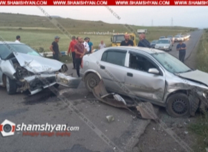 Երևան-Երասխ-Մեղրի ավտոճանապարհին բախվել են «Subaru»-ն և «Opel»-ը․  «Subaru»-ի վարորդը եղել է ոչ սթափ, ճանապարհը երկկողմանի փակվել է