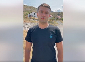 Կամ մենք կպահենք Աղավնոն եւ Բերձորը, կամ կտապալվենք հիմնովին․ «Ժողովրդավարական համախմբում» կուսակցության նախագահի կոչը Աղավնոյից