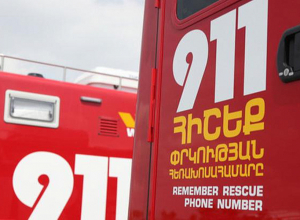 Պարոնյան-Դեմիրճյան փողոցների խաչմերուկում քաղաքացին ինքնահրկիզման փորձ է կատարել. ԱԻՆ