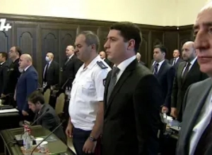 Члены правительства почтили минутой молчания память жертв «Сурмалу»