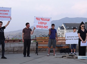 Ստեփանակերտում կազմակերպվել  է ցույց