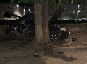 Կապանում«Opel Astra»-ն դուրս է եկել երթևեկելի հատվածից և բախվել ծառին. կա 1 զոհ