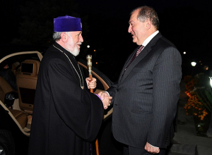 Արմեն Սարգսյանը շնորհավորել է  Ամենայն Հայոց Կաթողիկոսին ծննդյան օրվա առթիվ