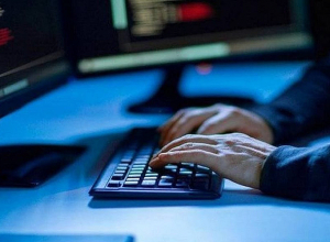 Խաբեությամբ Մարտակերտի բնակչուհուց գումար են հափշտակել