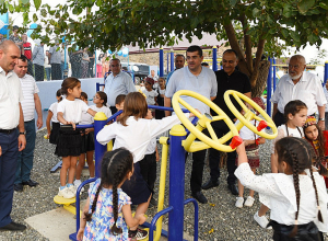 Արայիկ Հարությունյանը Խանցքում մասնակցել է մանկապատանեկան մարզահրապարակի բացմանը