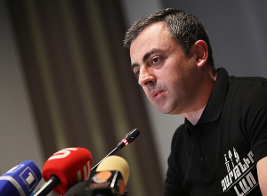 Առաջարկում եմ ձեզ Նիկոլի պաշտոնանկության հարցով շտապ քննարկումներ սկսել․ Իշխան Սաղաթելյանը դիմել է ԱԺ քաղաքական մեծամասնությանը