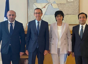 Հայկ Խանումյանը հանդիպել է Ֆրանսիայի Սենատի մեծամասնության ղեկավարի հետ