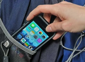 Փորձել էր քնած երիտասարդի հեռախոսը գողանալ, բայց երբ վերջինս արթնացել էր, դանակով հարվածել էր