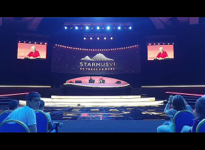 Встреча первого армянского астронавта Джима Багяна со школьниками