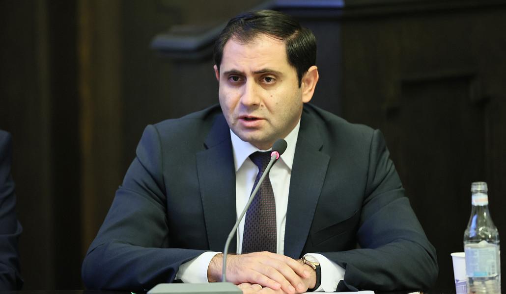 Սուրեն Պապիկյան