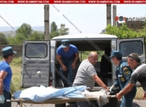 Կոտայքում հայրը իրենց տան բակում գտնվող պտտաձողի վրա կախված վիճակում հայտնաբերել է որդու դին․ Shamshyan.com