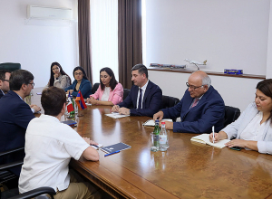 Գնել Սանոսյանն ընդունել է Վիեննի քաղաքապետ Թիերի Կովաքսին