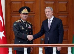 Ադրբեջանի պաշտպանության նախարարը թուրք պաշտոնակցին զեկուցել է հայ-ադրբեջանական սահմանին տիրող իրավիճակը